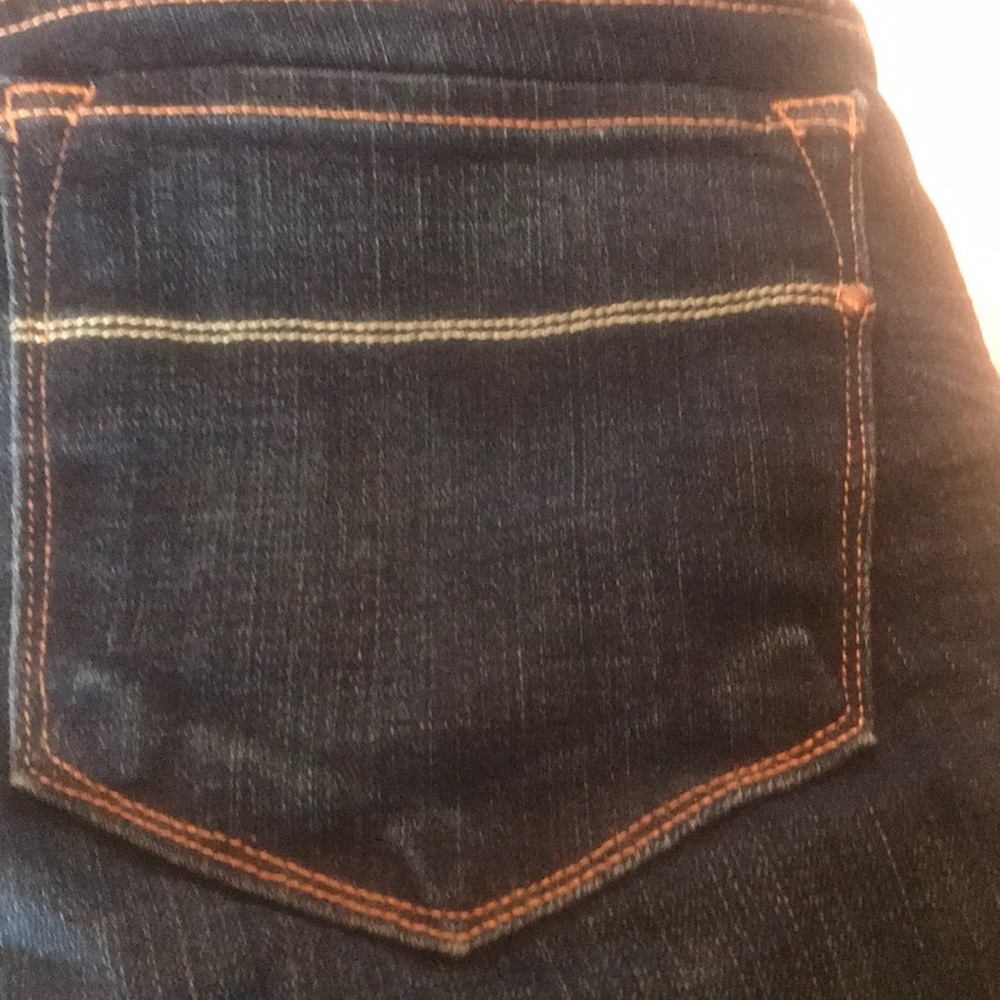 “J BRAND“ Dark Wash Ladies Jeans. - Picture 7 of 9